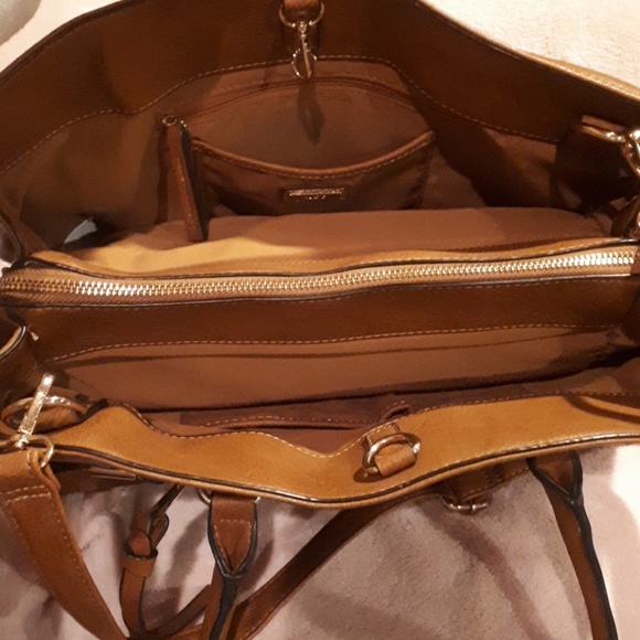 Large ALDO Purse - Picture 2 of 2